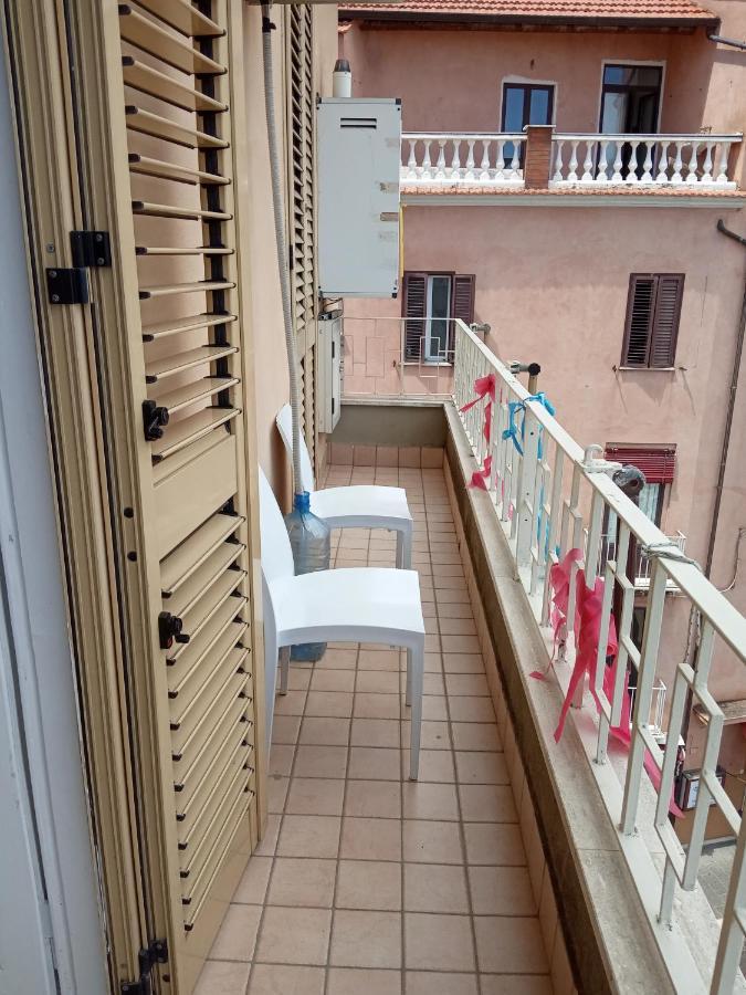 Holiday House Maurizio Формия Екстериор снимка