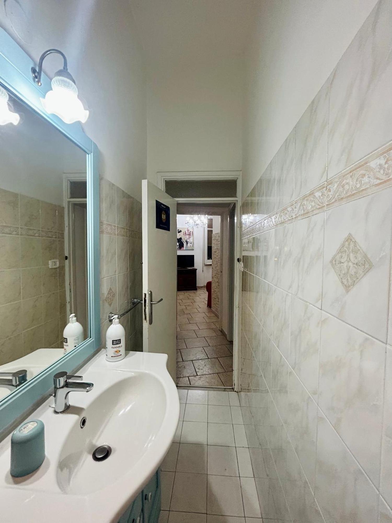 Holiday House Maurizio Формия Екстериор снимка