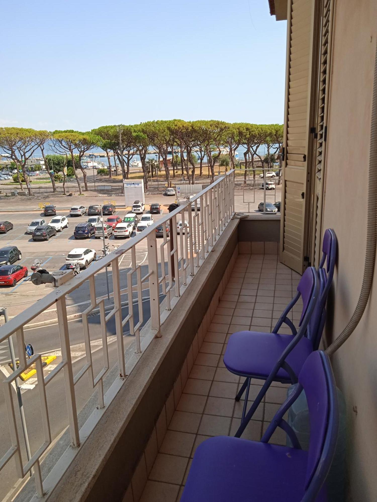 Holiday House Maurizio Формия Екстериор снимка